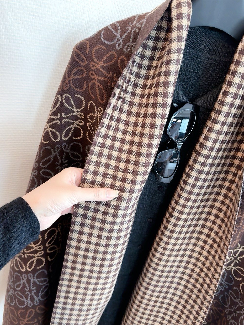 Reversible Fringed Patterned Scarf — detail